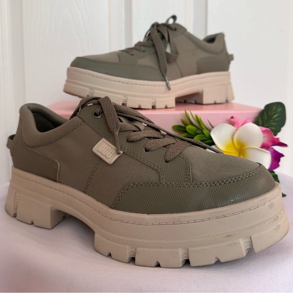 UGG ~ Ashton Hybrid Sneaker w/Chunky 2” Platform Heel in Green Canvas size 9 - Picture 8 of 9